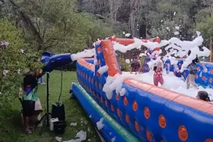 2R Locação de Brinquedos - Thumb 1